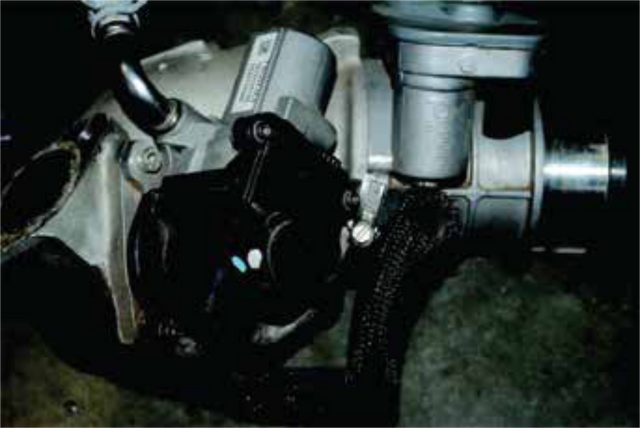 Disconnect the wire connectors to the EGR valve