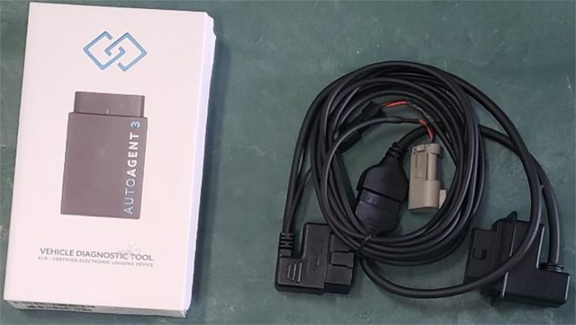 Connect the Auto Agent through the EZ Lynk cable