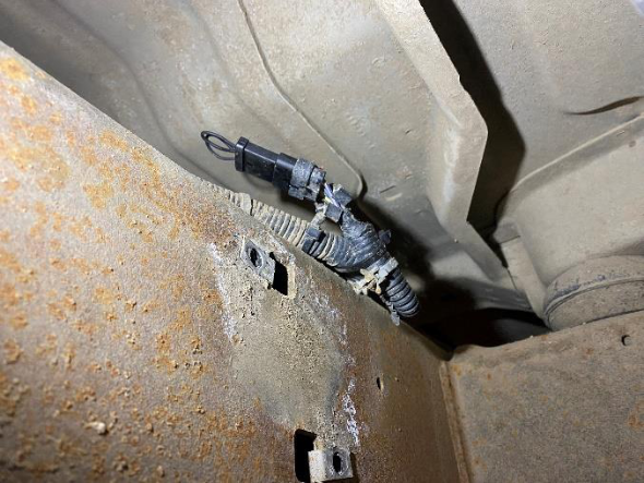 Fit the two NOx module plugs